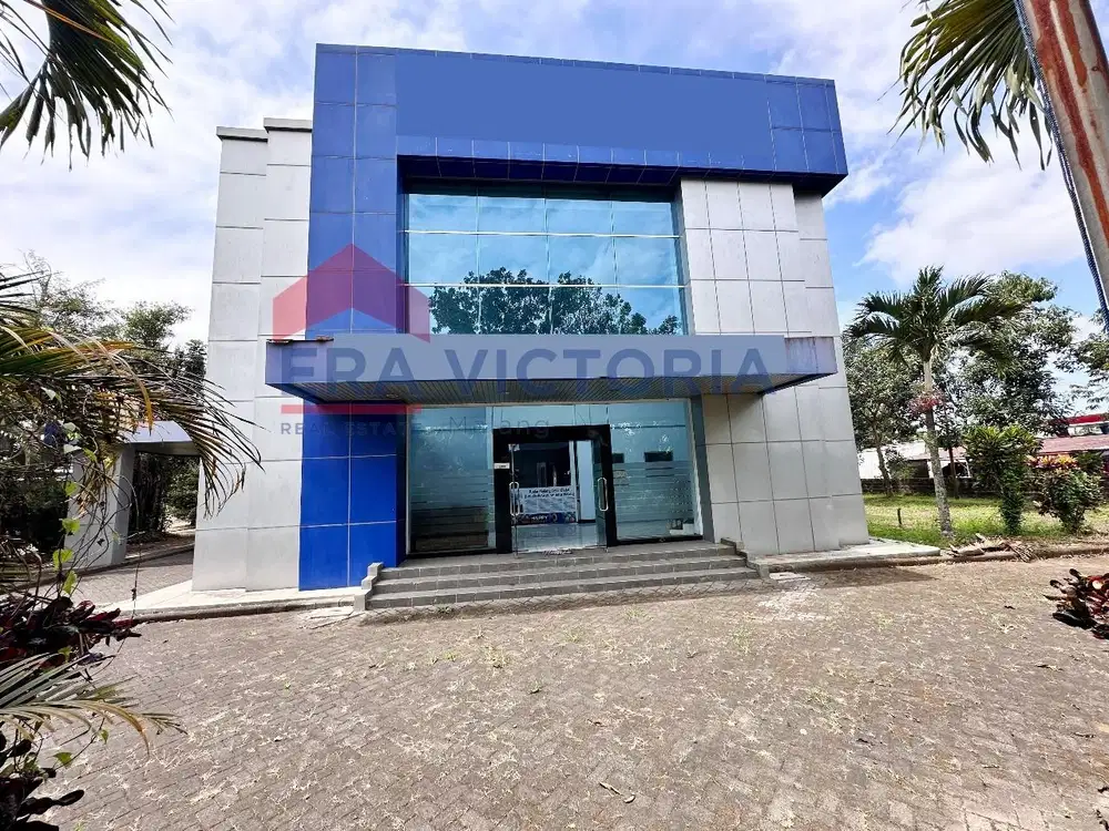 Properti Komersial Strategis Area Pakisaji Siap untuk Kantor, Pabrik