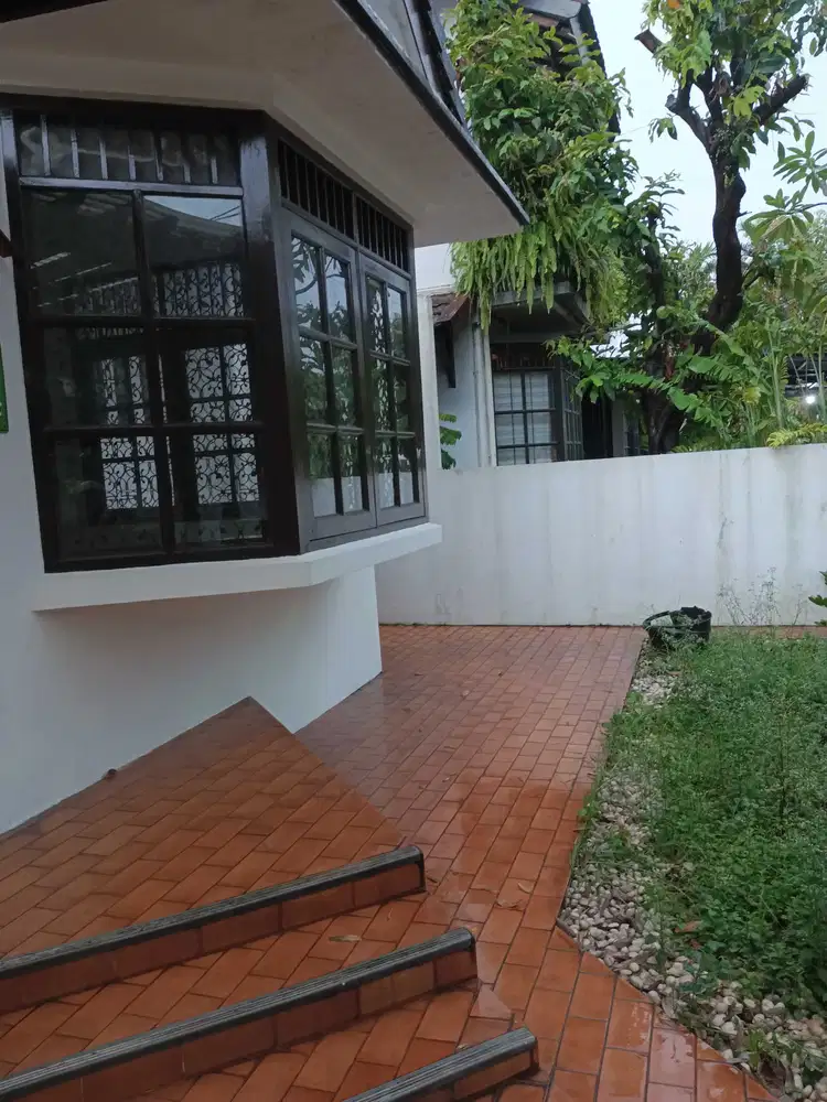 jual cepat Rumah terawat di sektor 2 bintaro ja