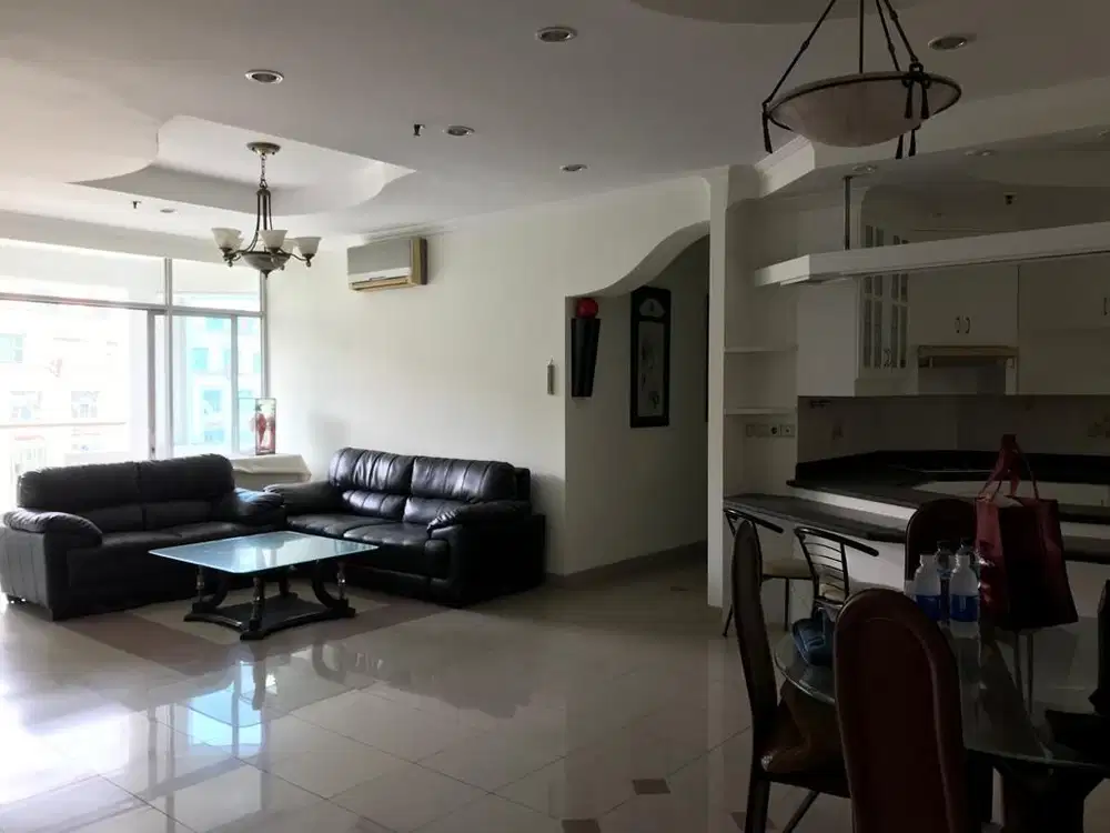 Apartemen Luas ada bathtub Mangga dua Court 3BR