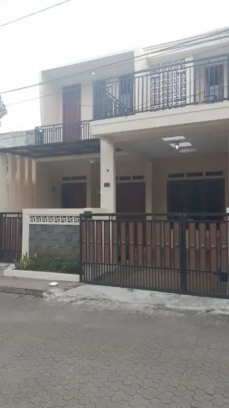 Jual Rumah Baru Tingkat di Griya Cinere 1 limo depok