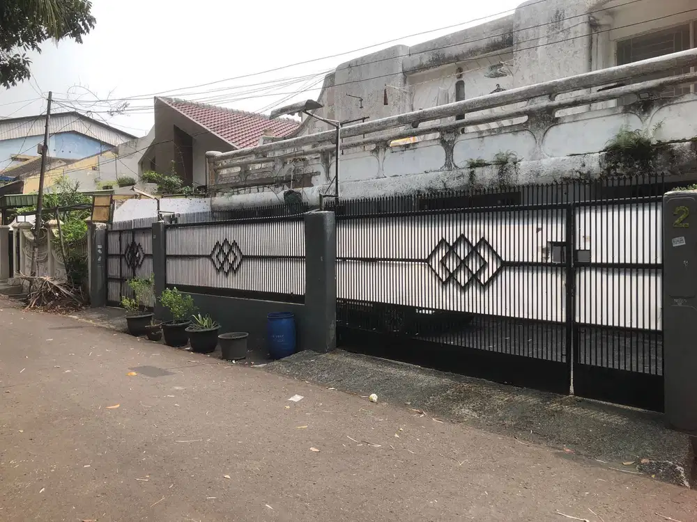 Dijual Cepat Rumah dibawah NjOP di Rawa kepa Tomang cocok buat kost