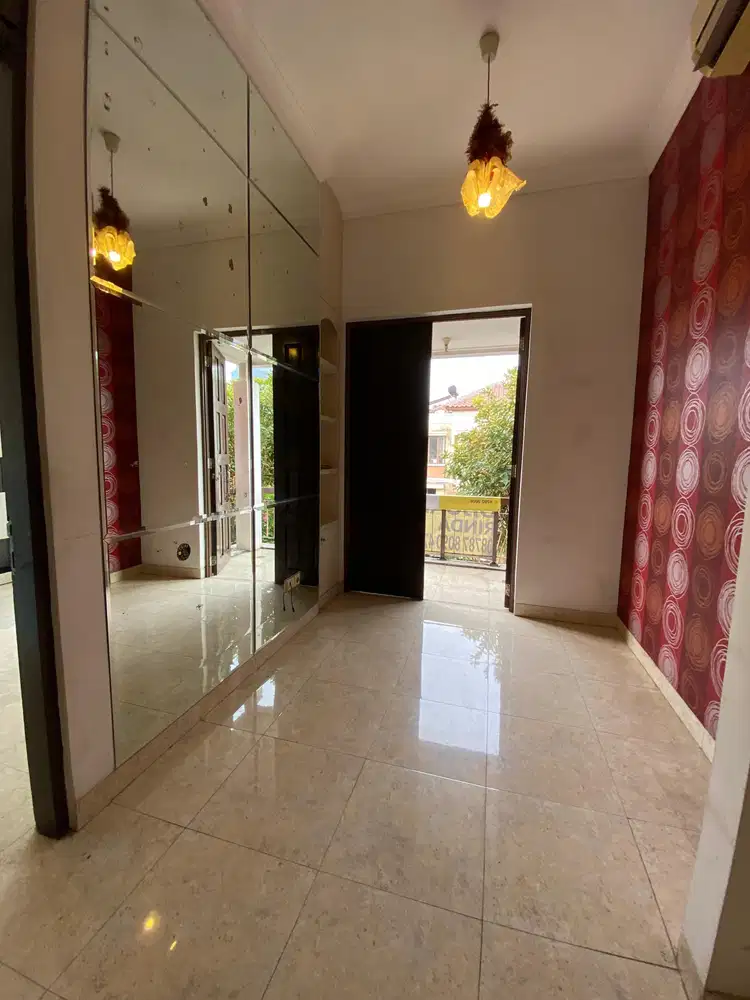 Rumah di kelapa Gading Park view,2 lantai, siap huni, harga ok