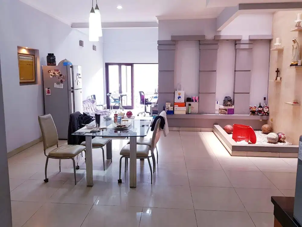 Rumah minimalis 3 lantai, Kelapa Gading,Jual cepat,SHM,Asri,Siap huni