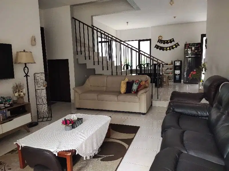 JUAL rumah The Green BSD dekat stasiun