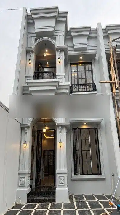 Rumah Classic Dekat Stasiun Depok Akses Mobil Lega Sampai Rumah
