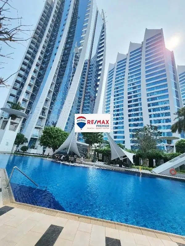 Hunian mewah, view laut, Apartemen Regatta Montecarlo