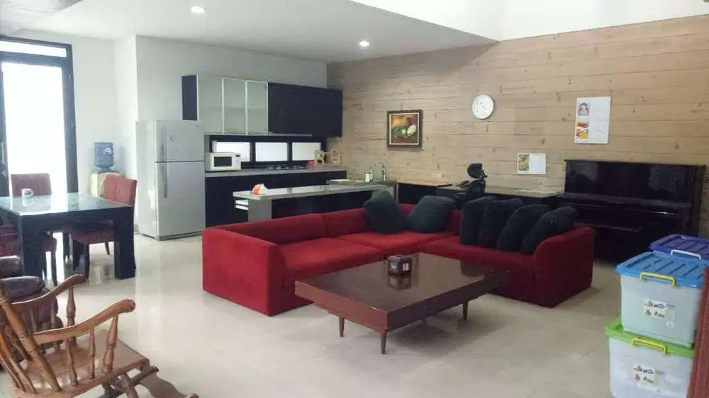 Dijual Rumah di Jl. Cassa, Sebelah Tol Pasteur - Bandung
