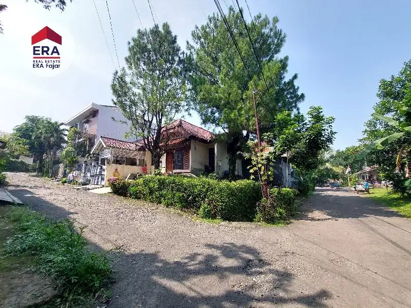 Termurah Rumah hook BCC akses tol dan stasiun jarang ada