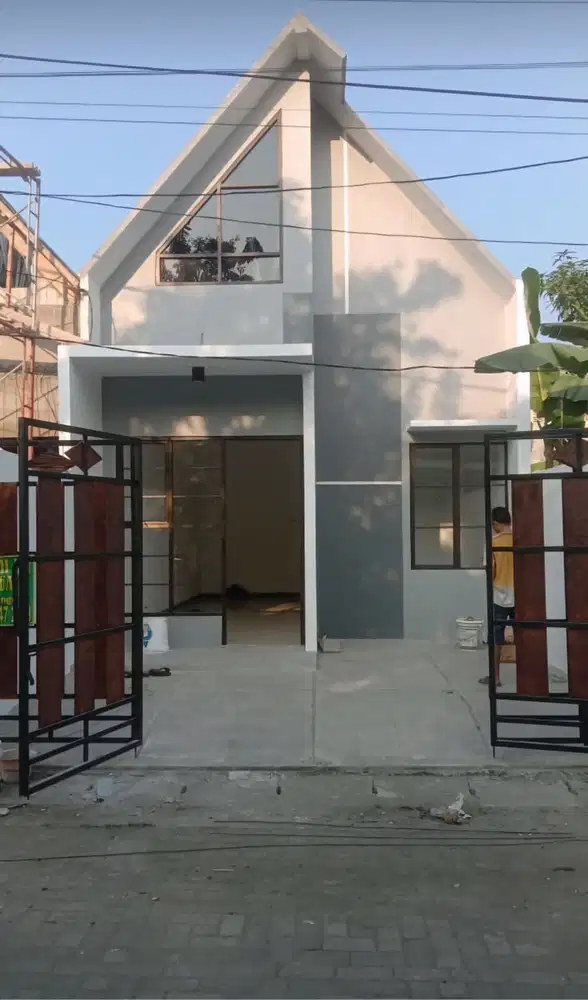 Dijual rumah baru gress 2 unit jejer di Kebraon