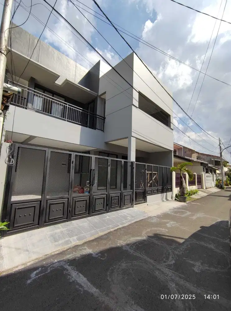 Rumah dijual Pulo Asem Rumah Baru dkt Rawamangun Jakarta Timur