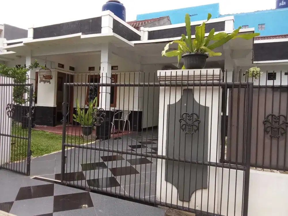 Rumah Murah Bagus Lokasi Strategis SHM