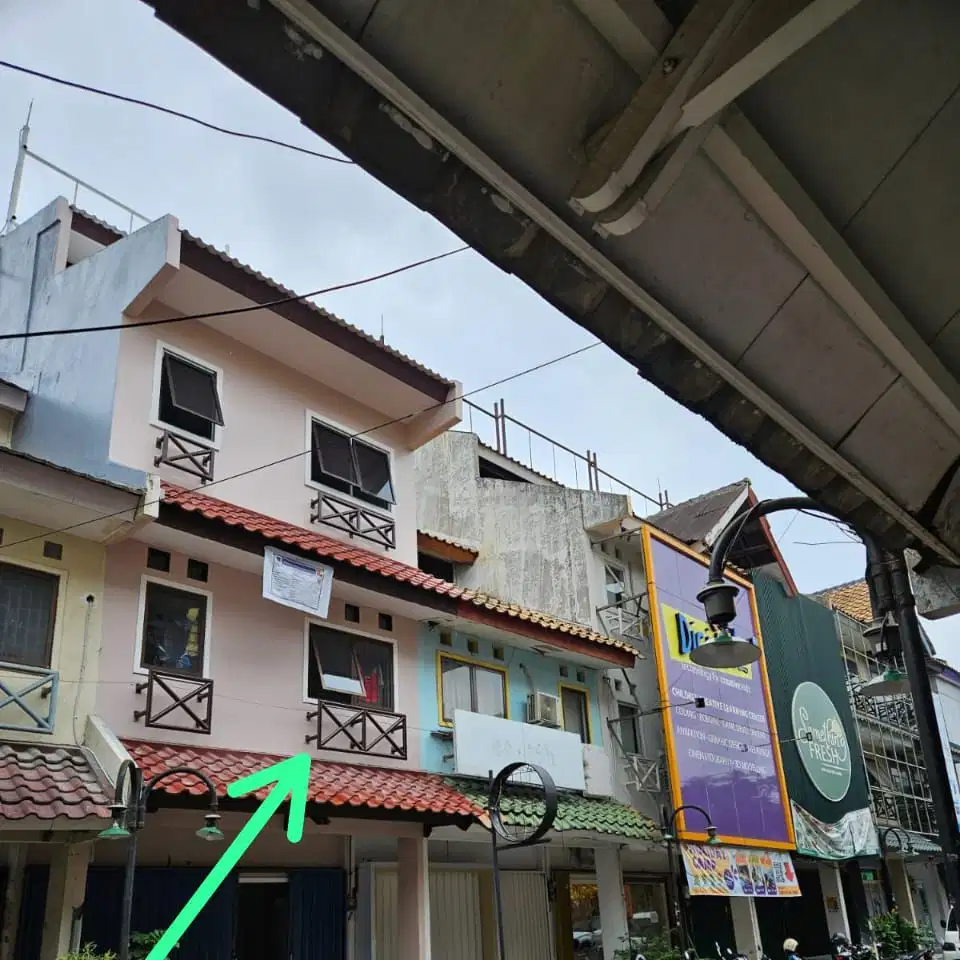 Ruko di BSD buat Kantor. 2 Muka harga 1 Muka