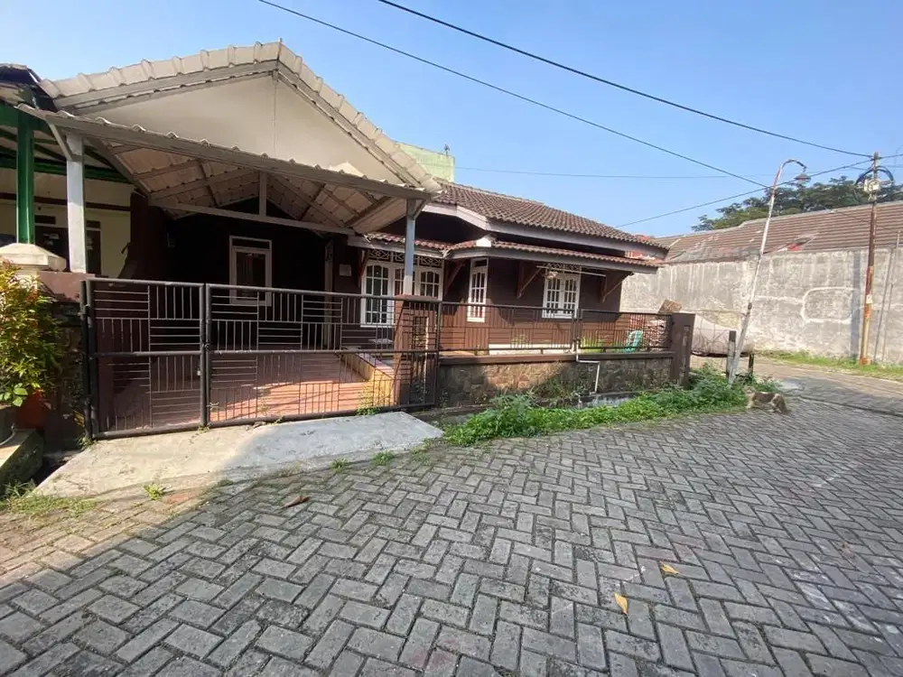 di jual rumah hoek talaga bestari tangerang