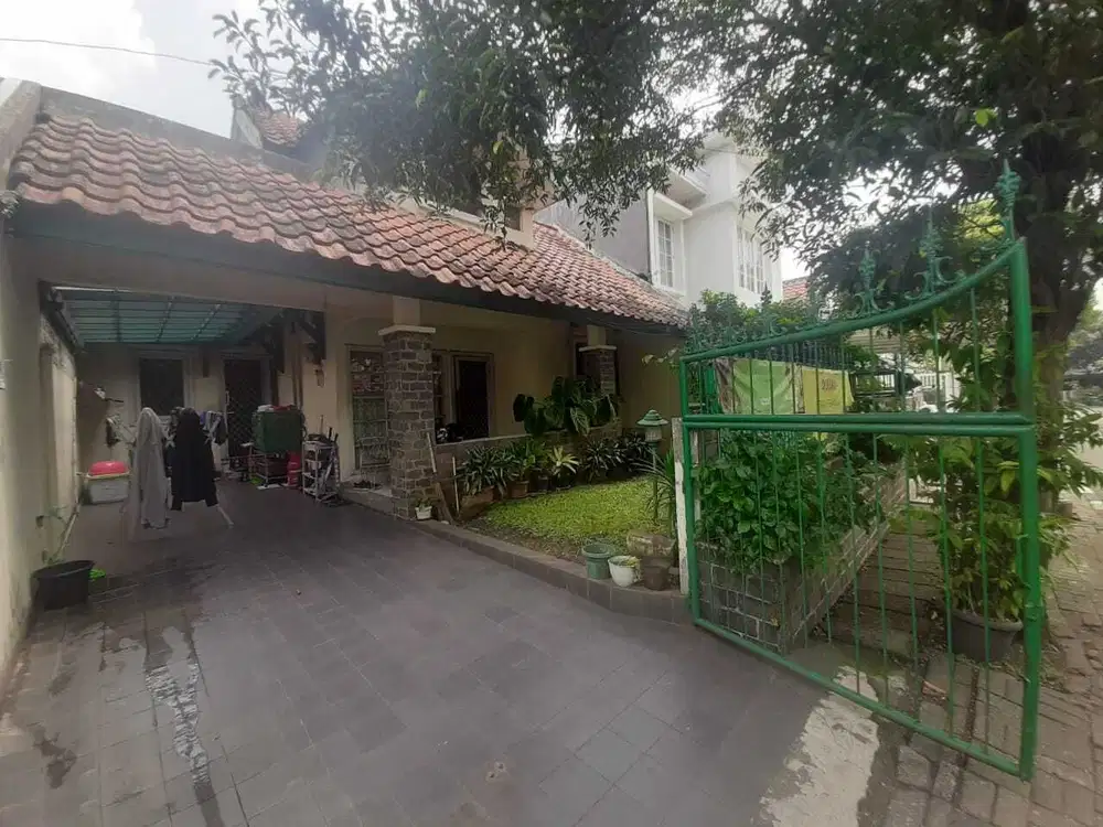 Jual cepat, rumah di anggrek loka bsd