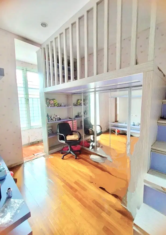 RUMAH LANGKA MODERN MINIMALIS TERAWAT RAPI SHM NON FURNISHED PIK1