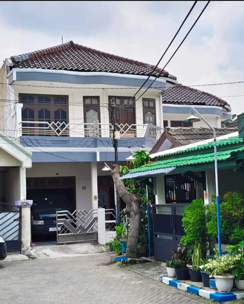 Jual cepat termurah rumah siap huni 2 lantai perumahan rewin furnish