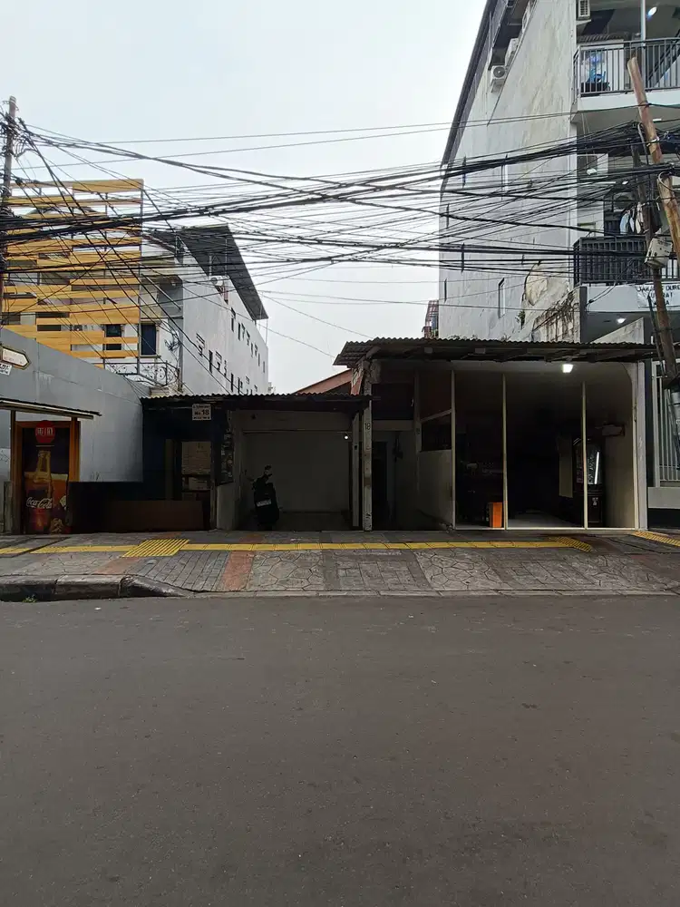 Rumah Tanjung Duren Cocok Untuk Kos, Lokasi Strategjs di Jakarta Barat