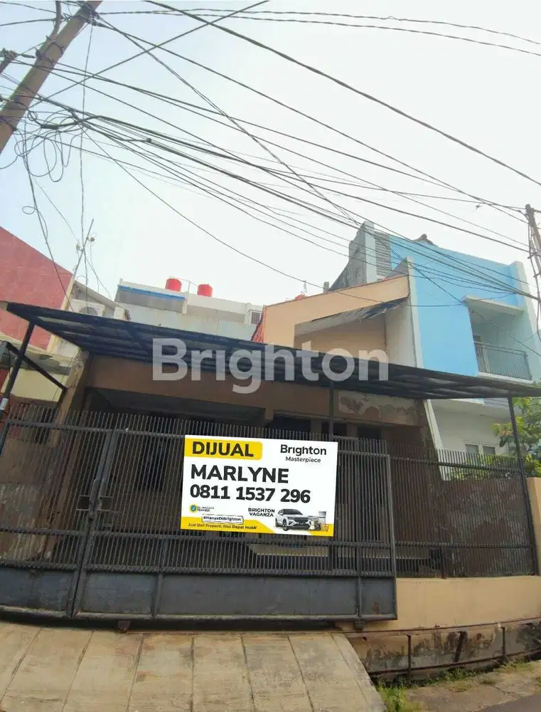 Dijual Rumah 1,5 Lantai, Berlokasi Strategis di Greenville, Jakbar