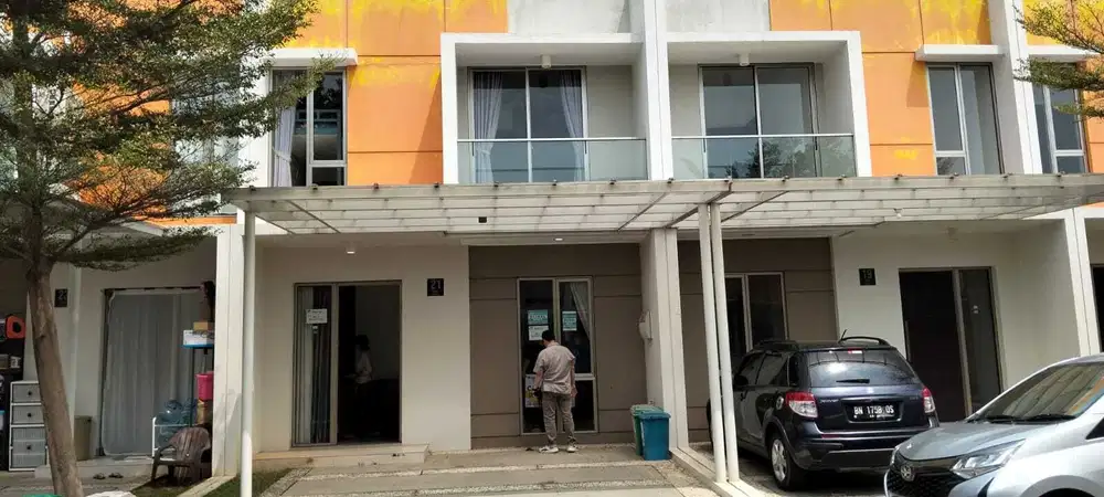 Dijual Rumah 2 lantai di Pik 2