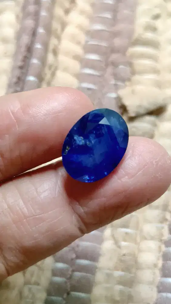 Natural blue sapphire royal srilanka/ceylon Big size n memo