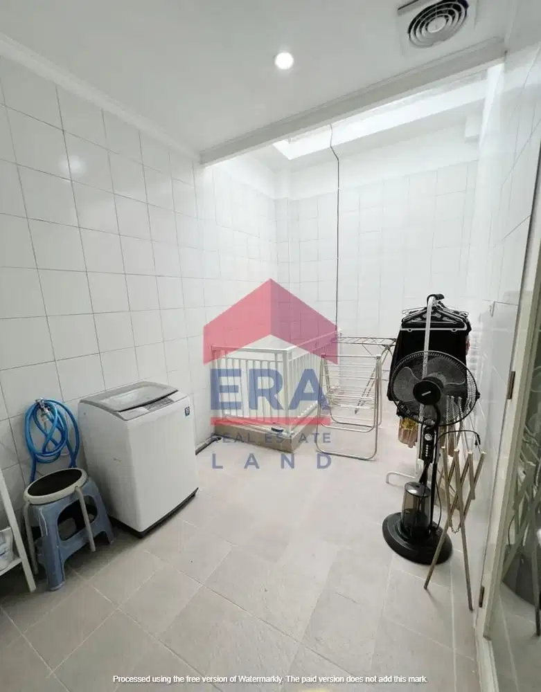 Dijual Rumah di Jalan Mulyosari Sutorejo Utara, Surabaya