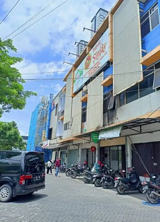 Ruko Icon 21 MERR Surabaya hadap Jalan Raya strategis buat usaha