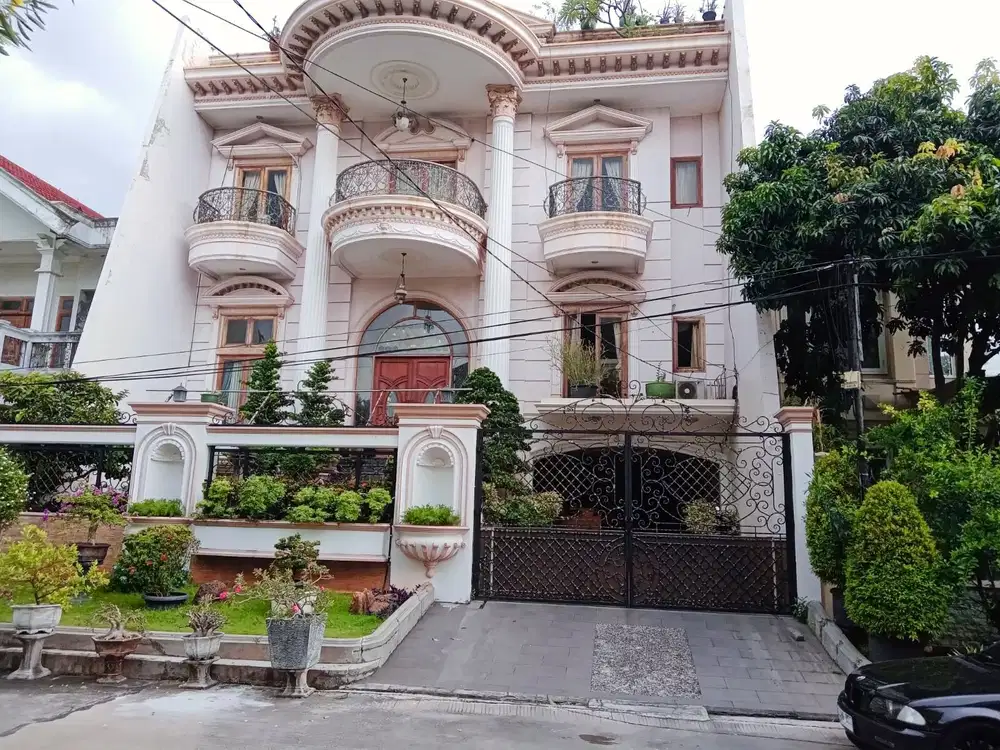 Rumah Mewah Classic 3,5Lt 14x26 366m2 6KT SHM Komplek Pluit Putri