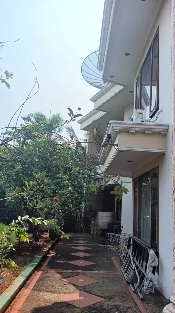 Dijual Cepat dibawah NJOP Rumah di Jl.Paradise 26, Jakarta Utara
