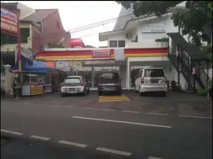 Dijual Ruko Usaha Alfamart  di pinggir jalan raya jatipadang pasar minggu