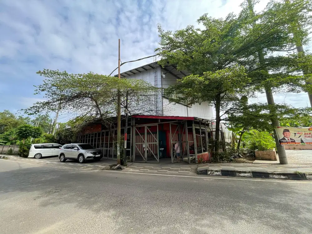 DIJUAL TANAH + GUDANG OLAHRAGA JALAN SULTAN MANSYUR MUSI 6 PALEMBANG