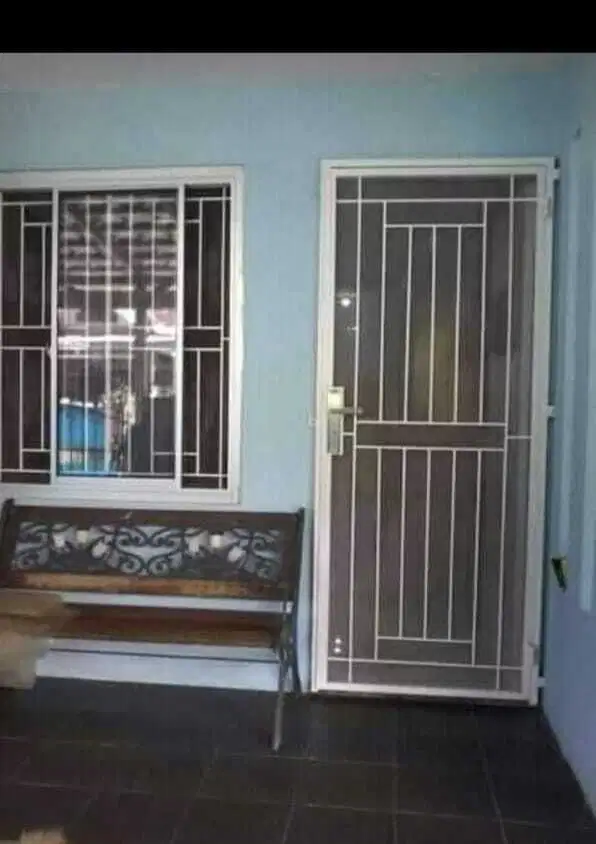 Di jual rumah siap huni Bumi mutiara