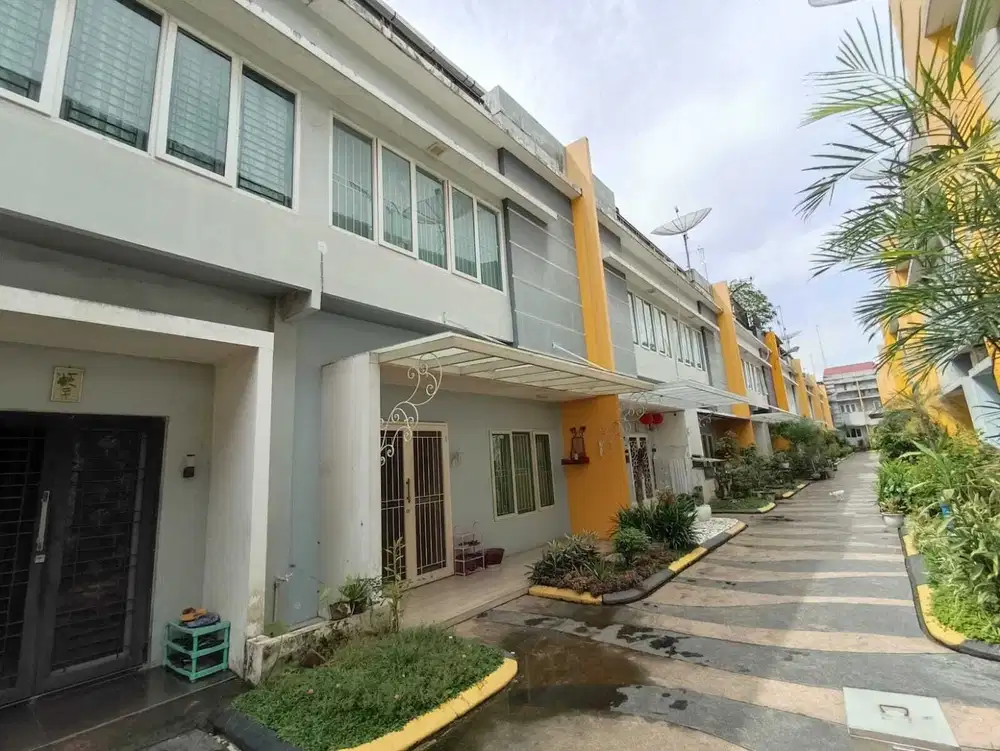 Villa Komplek Platinum Garden ( Double Dekker )