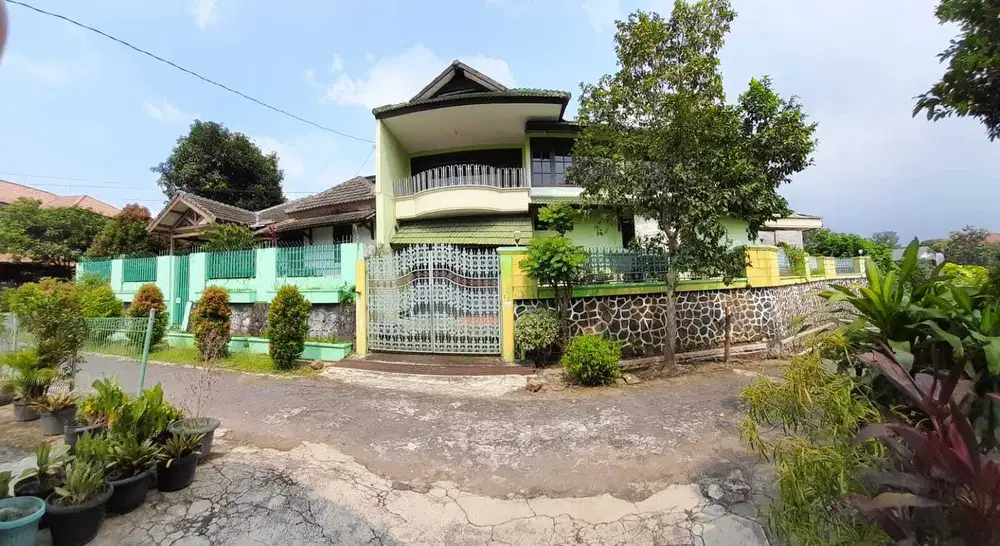 Dijual Rumah Mewah View Kota Smarang Di Villa Aster Banyumanik
