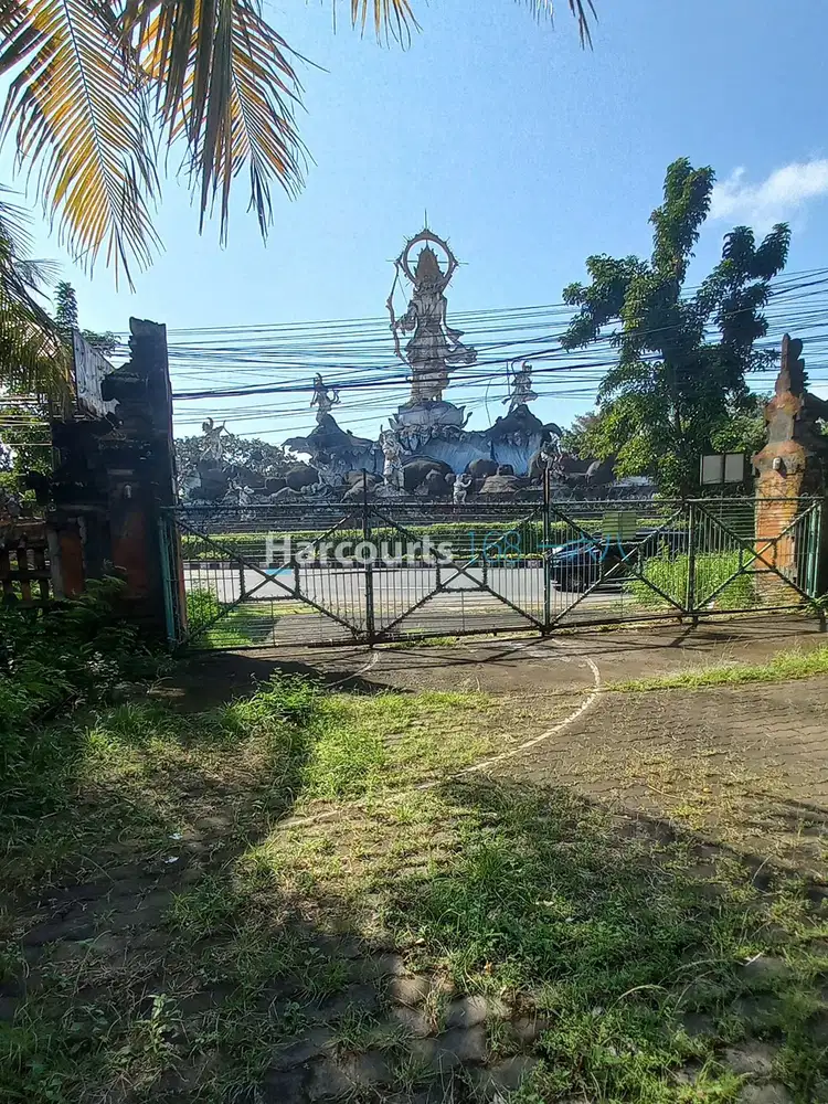 Gedung Komersial Serbaguna daerah Kesiman Kertalangun Denpasar