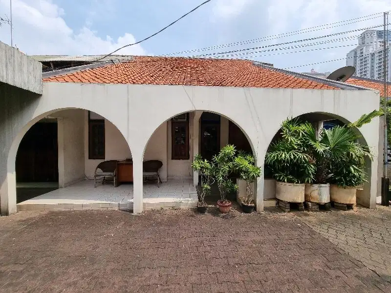 Dijual rumah hitung tanah di tanjung duren timur jakarta barat