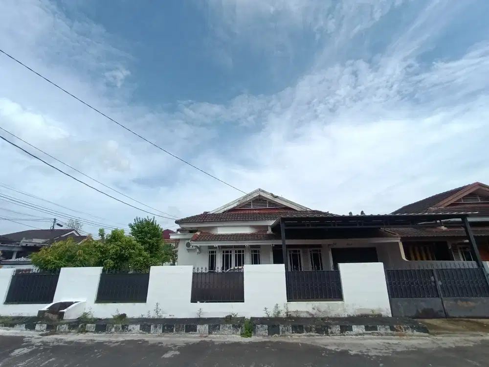 DIJUAL RUMAH HOOK KOMPLEK BUKIT SEJAHTERA POLIGON PALEMBANG
