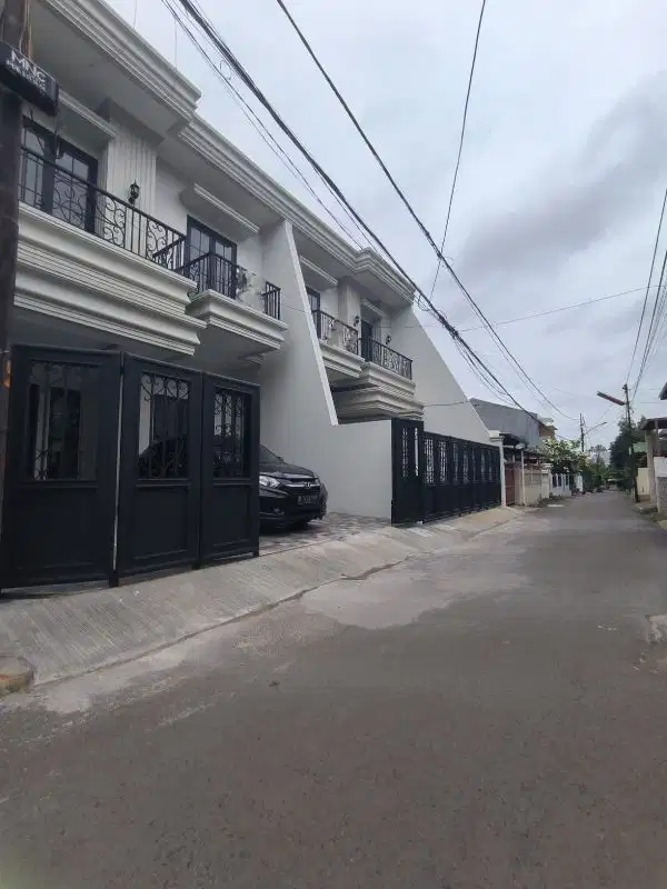 Dijual Rumah Baru 2 Lantai di Pondok Bambu Jakarta Timur