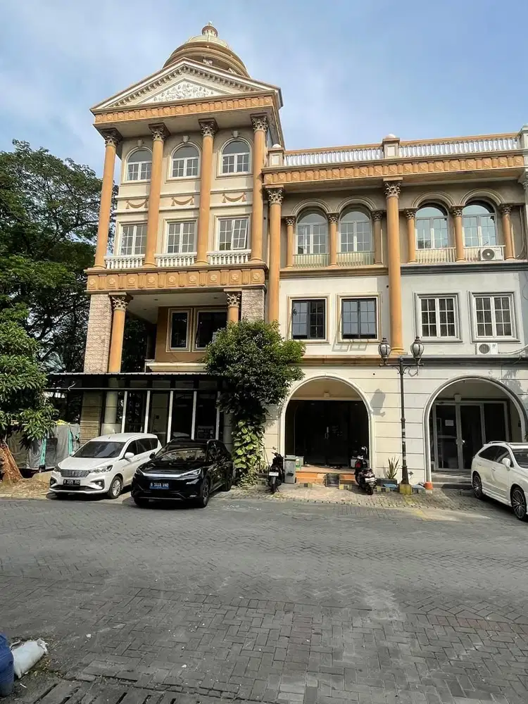 DISEWAKAN Ruko Cordoba PIK, Hadap Dalam & Gandeng Hook & Badan.