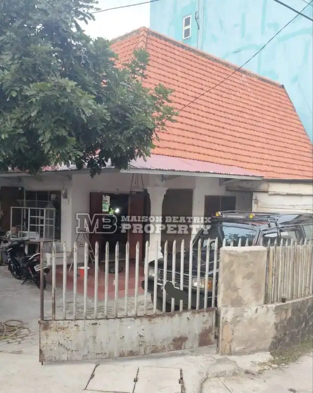 RUMAH HOEK NEGO SAMPE DEAL   SENEN JAKARTA PUSAT