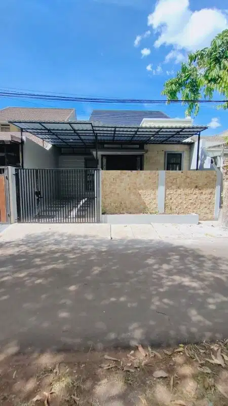 Rumah Full Renovasi Depan Taman di Griyaloka BSD