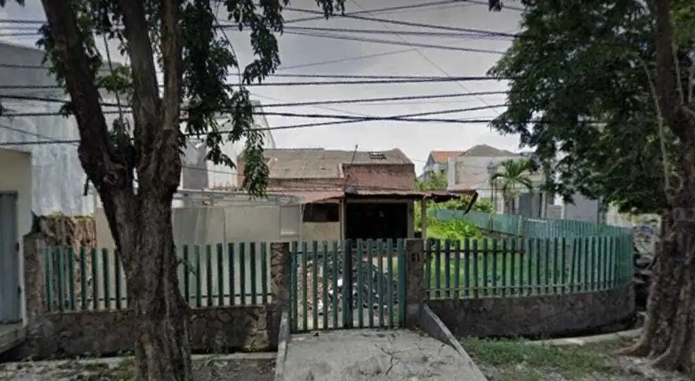 Langka dan termurah For Sale Rumah Hitung Tanah Di Raya Kendangsari