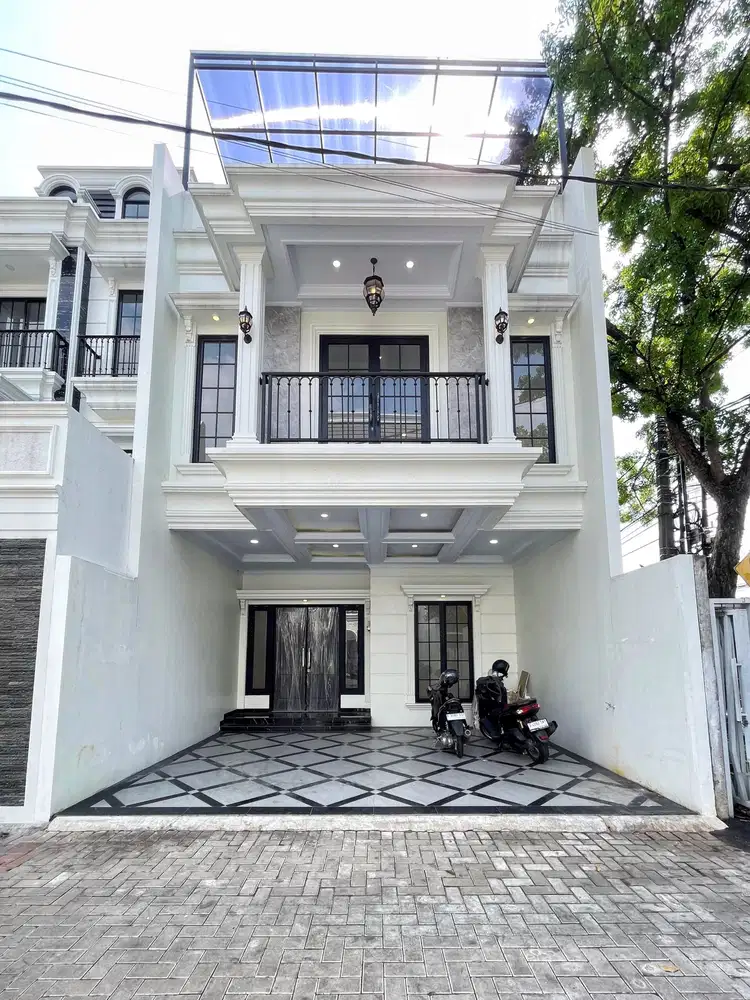 Rumah Mewah Full Rooftop Dalam Cluster Akses 2Mobil Dijakarta Selatan