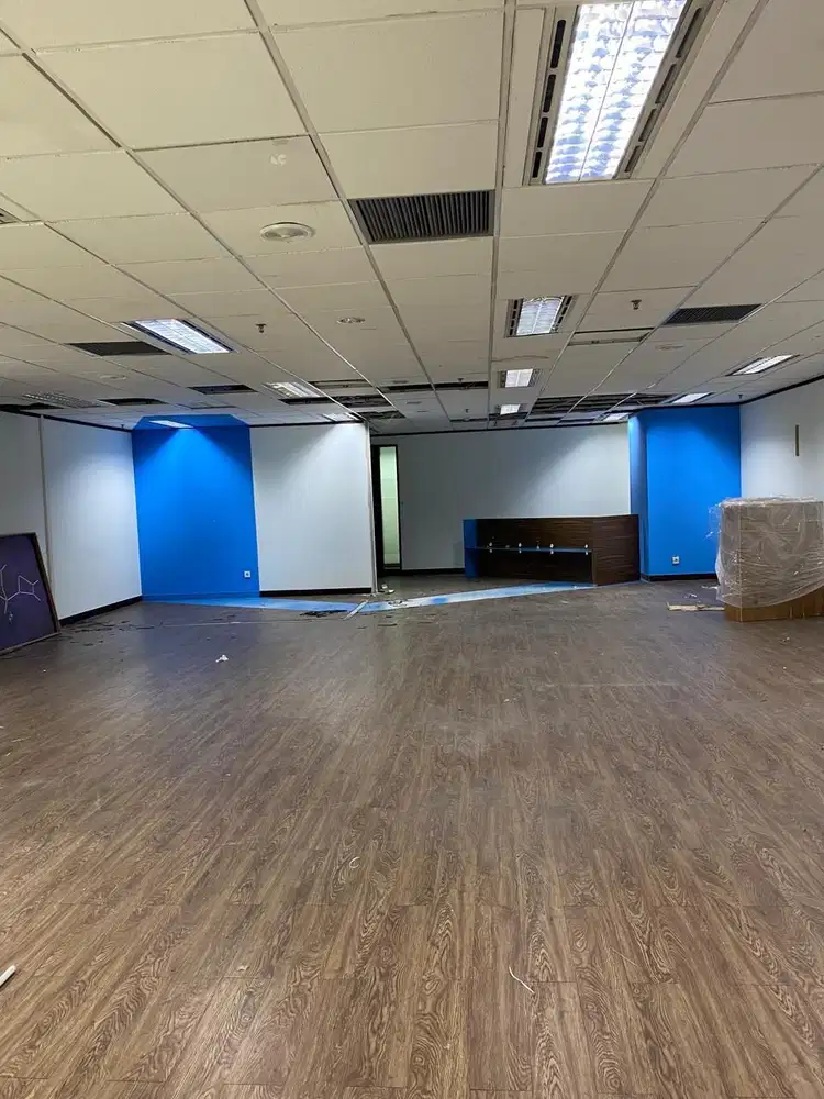 SEWA KANTOR DI JAKARTA SELATAN MT HARYONO 164M2 BARE 160K NEGO