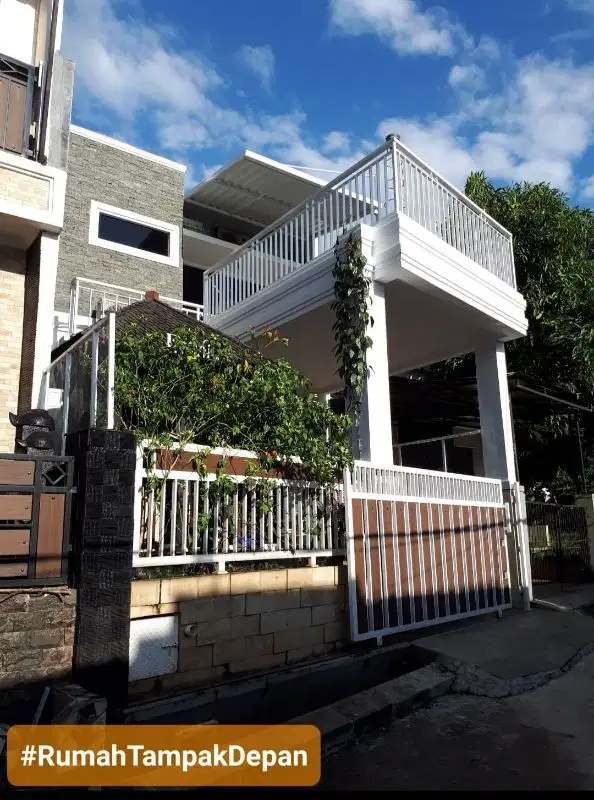 TURUN HARGA  rumah cantik  bukit golf dekat citra gran cibubur