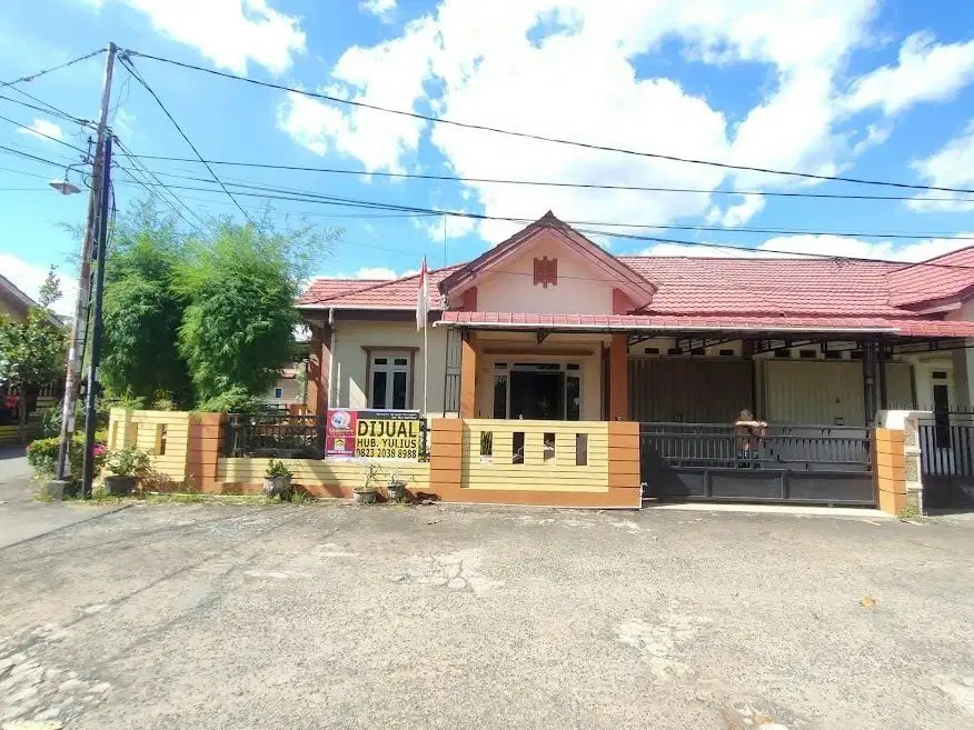 Rumah Pusat Kota daerah Dr.Sutomo (Posisi Hook) Kota Baru