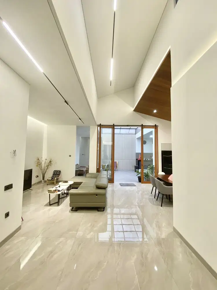 Jual Rumah Mewah Minimalis di Taman Holis Indah