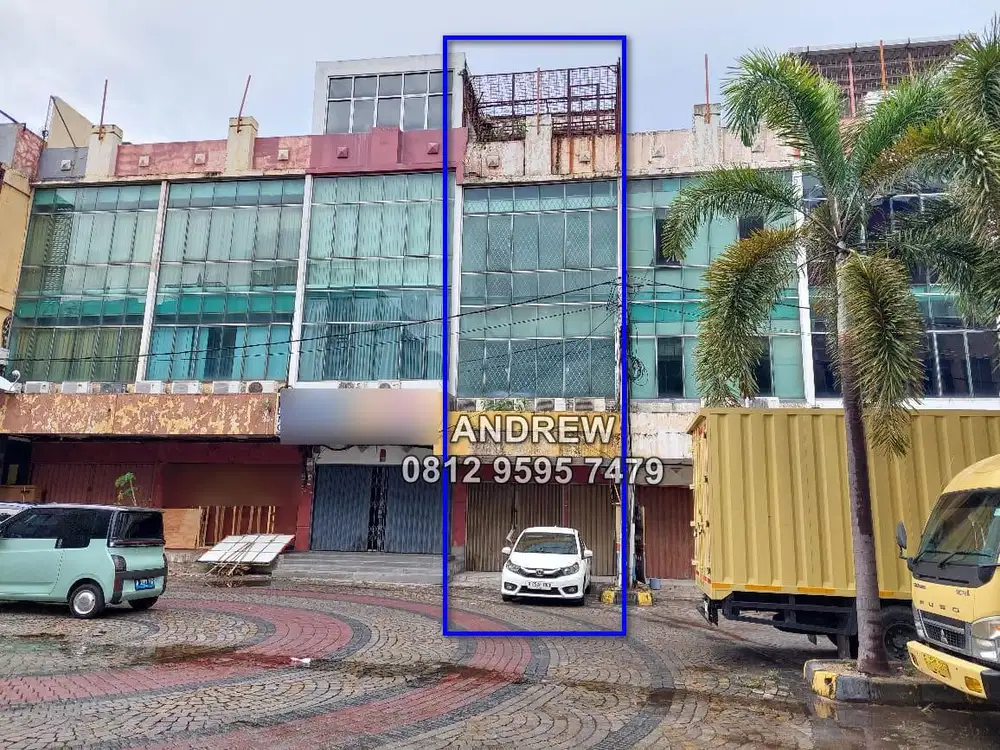 Komplek Puri Delta Mas Bandengan Jalan 6 Mobil Parkir Luas