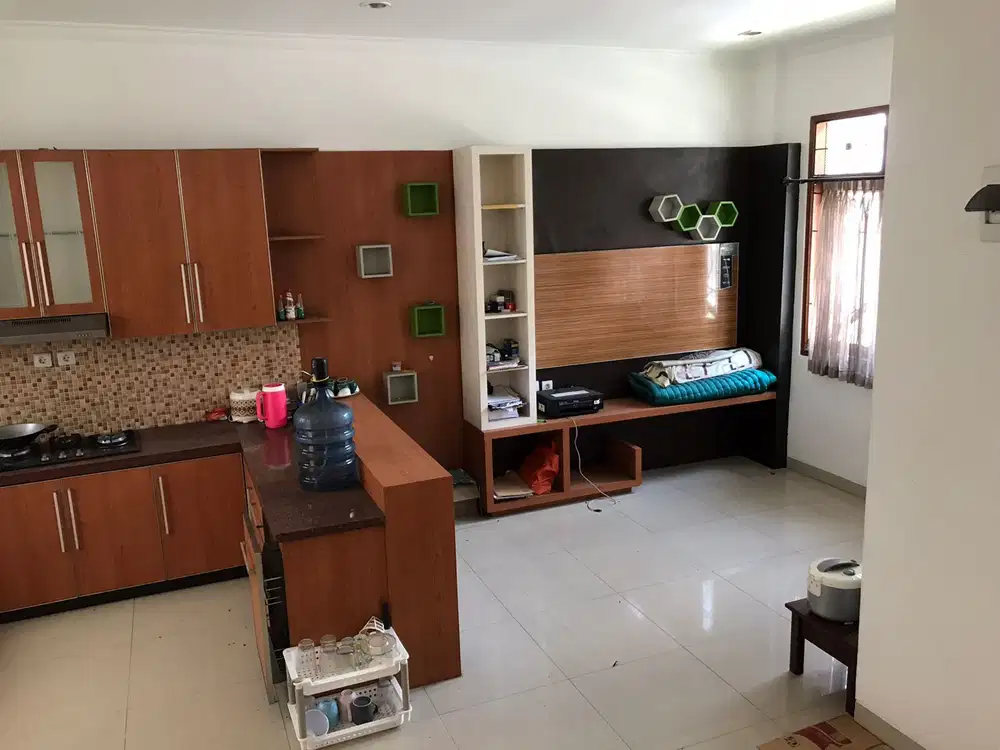 DIJUAL RUMAH HOEK DAGO PANDAWA