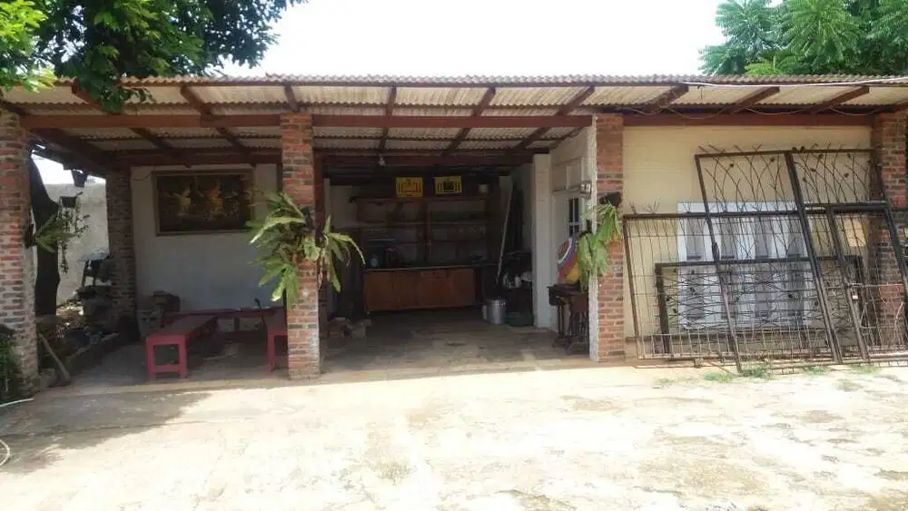 Dijual rumah hitung tanah di Ciputat lokasi strategis