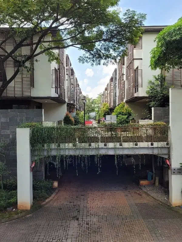 Rumah Greenwich BSD,Siap Huni,Lokasi Perumahan Strategis